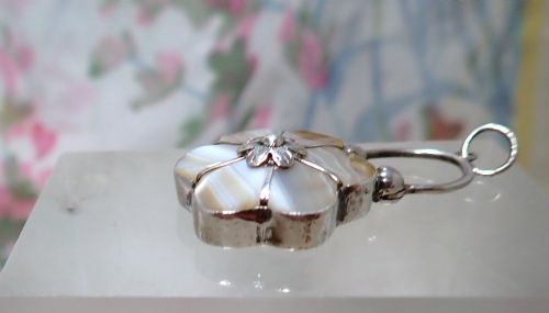 ANTIQUE VICTORIAN SCOTTISH STERLING SILVER AND AGATE FLOWER SHAPE PADLOCK - ADDITIONAL PHOTO 2