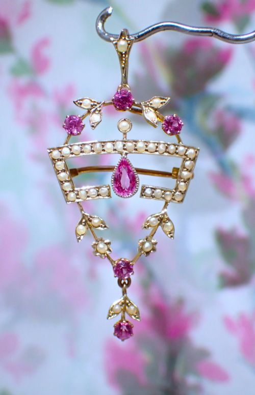 ANTIQUE EDWARDIAN 15CT GOLD NATURAL PINK TOURMALINE AND PEARL PENDANT BROOCH