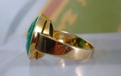MIDCENTURY NATURAL GREEN JADEITE JADE YELLOW GOLD RING - ADDITIONAL PHOTO 5
