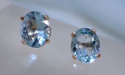 Vintage Mid Century 9 Ct Gold Aquamarine Stud Earrings