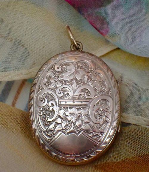 Antique Victorian Masonic 9ct Gold Back & Front Double Fronted Rose Gold Locket