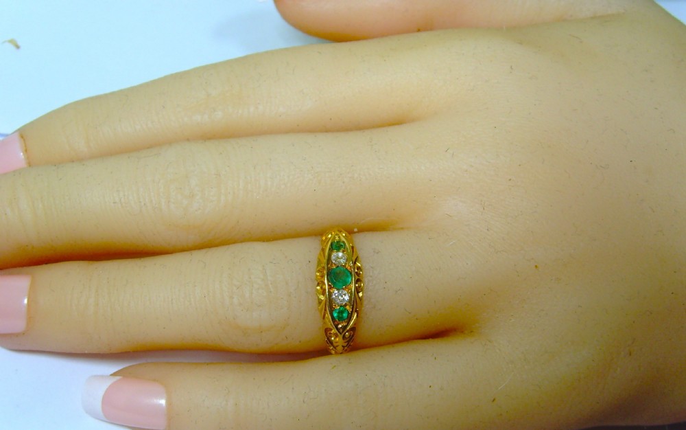 Reserved for Rebecca / Antique Edwardian 18 ct yellow gold Diamond and Emerald ring View VIII