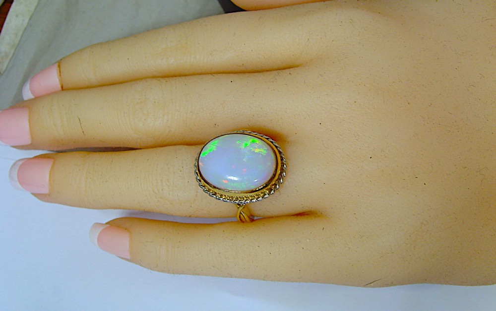 Reserved for Caroline / Vintage mid-century 18k yellow gold large 9.5 ct natural Opal Ring View XI