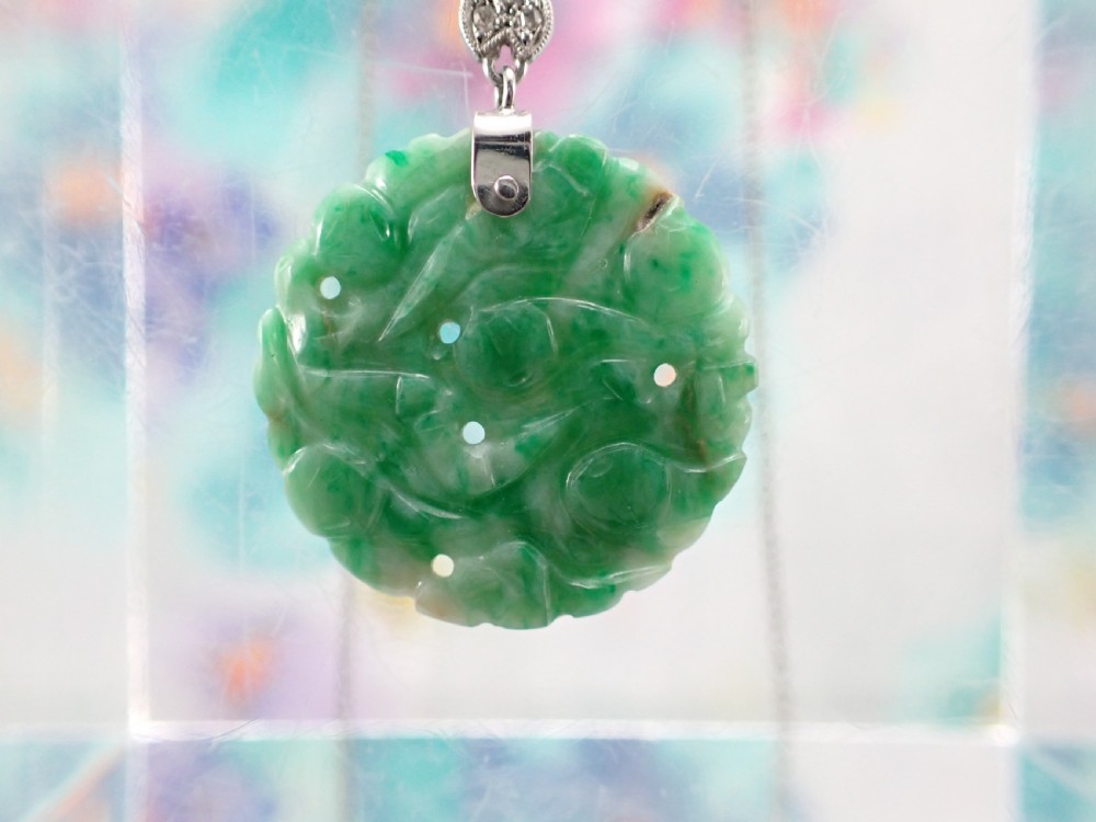 Art Deco Natural Green Jadeite Jade and diamond Pendant, View VIII