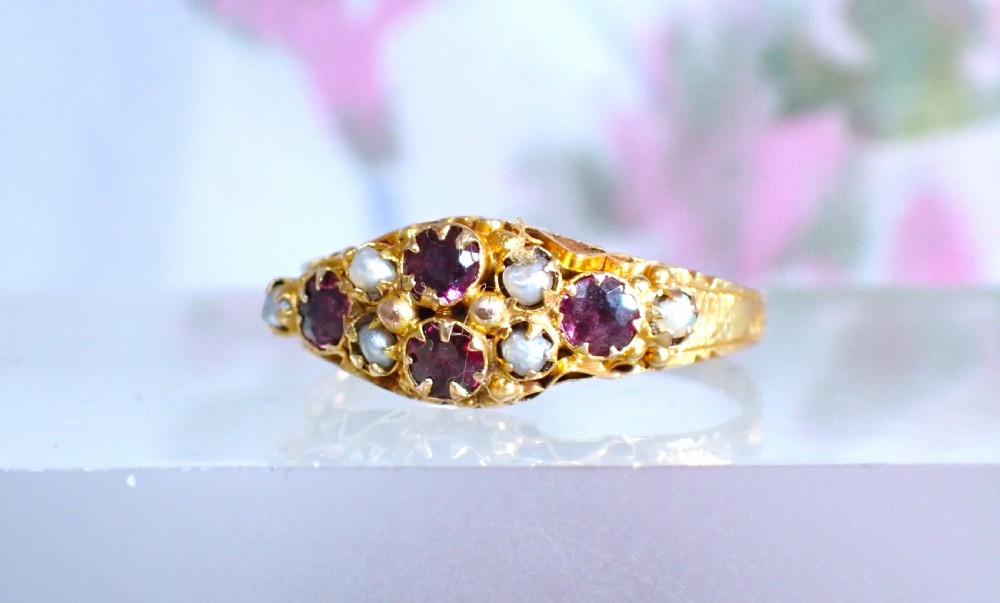 Antique Georgian / Victorian 9ct gold Almandine Garnet and Pearl ring View II