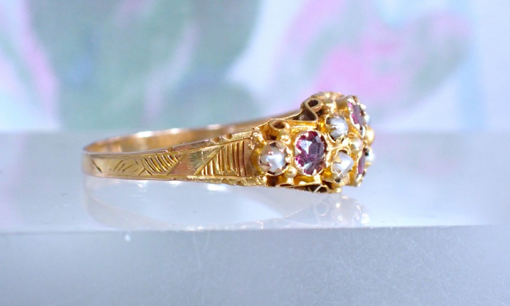 Antique Georgian / Victorian 9ct gold Almandine Garnet and Pearl ring View III