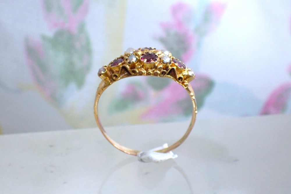 Antique Georgian / Victorian 9ct gold Almandine Garnet and Pearl ring View IV