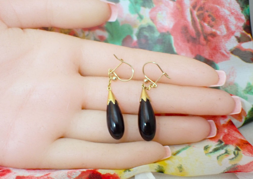Art Deco Black Onyx 15ct gold drop torpedo earrings View V