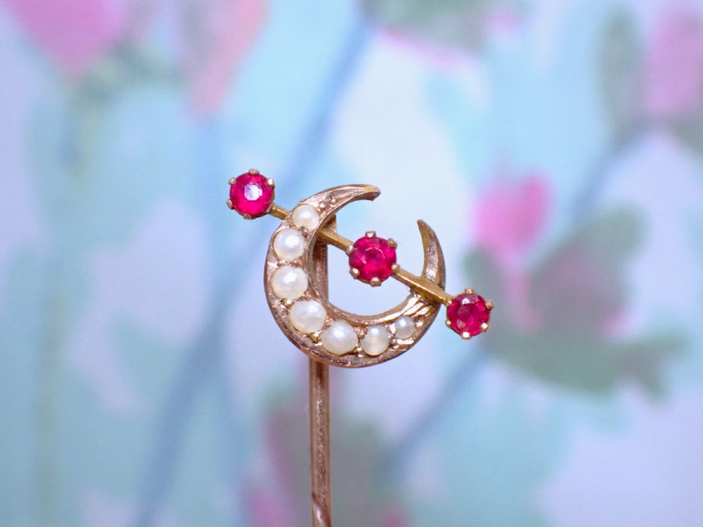 Antique Edwardian pearl and ruby Stickpin