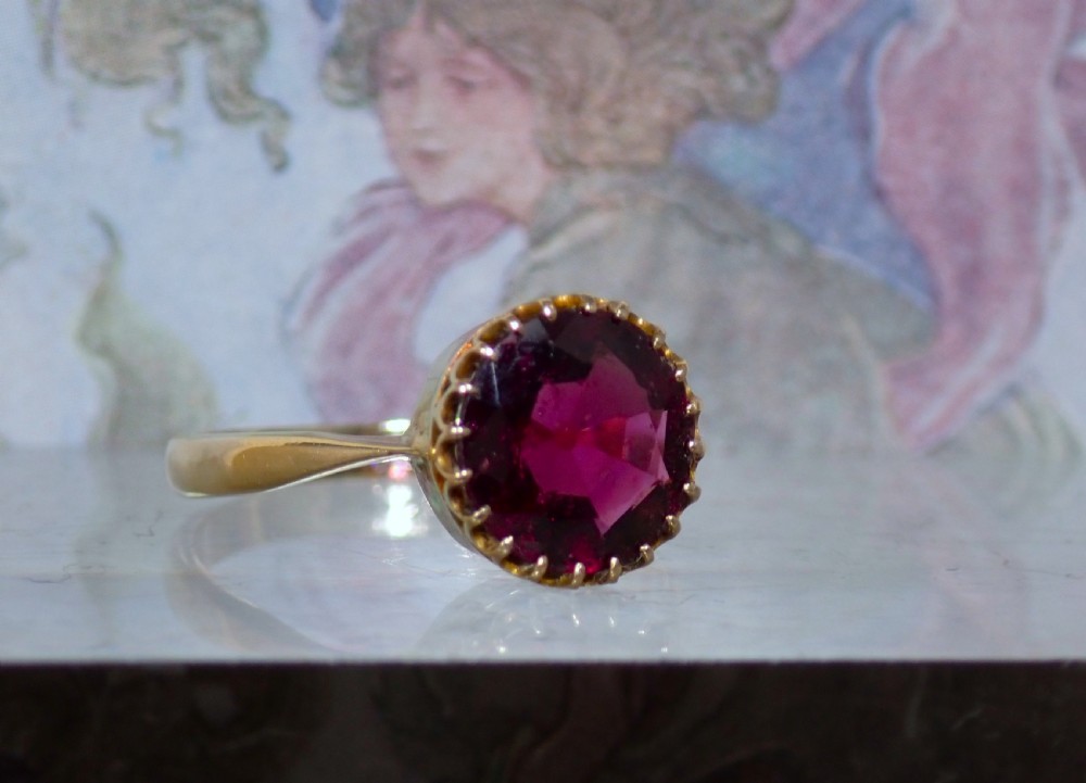 Antique Edwardian 9ct yellow gold Almandine Garnet ring View II