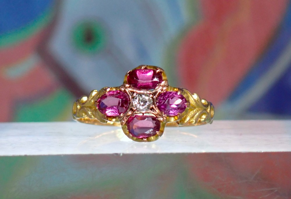 Antique Victorian 15ct yellow gold Almandine Garnet and Diamond ring