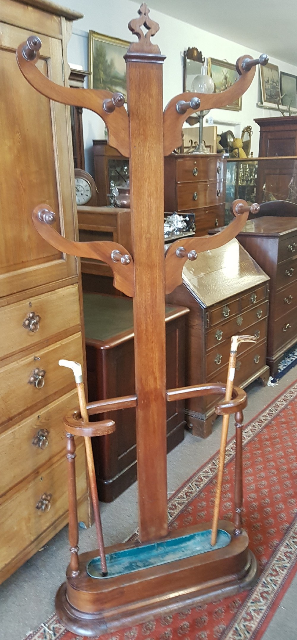 ANTIQUE HALLSTAND 
