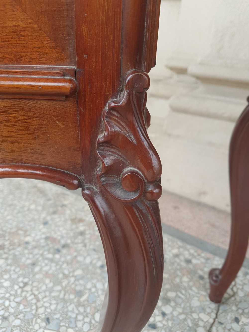 PAIR OF BEDSIDE CABINETS  View VII
