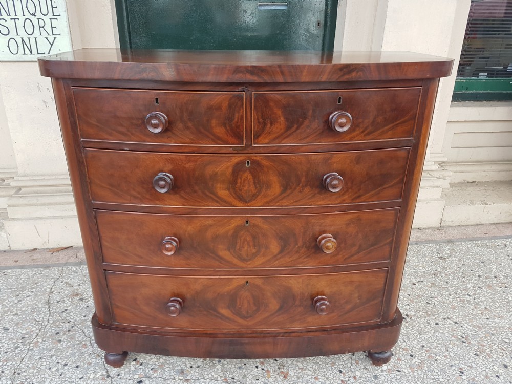   ANTIQUE BOW FRONTED CHEST  OF DRAWERS