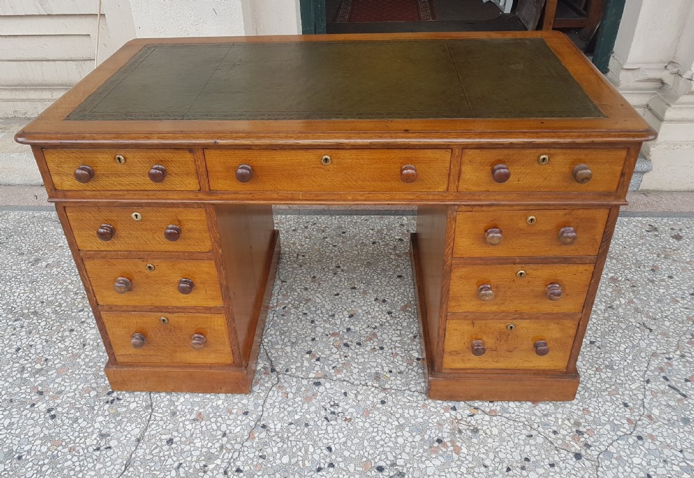VICTORIAN OAK DESK 