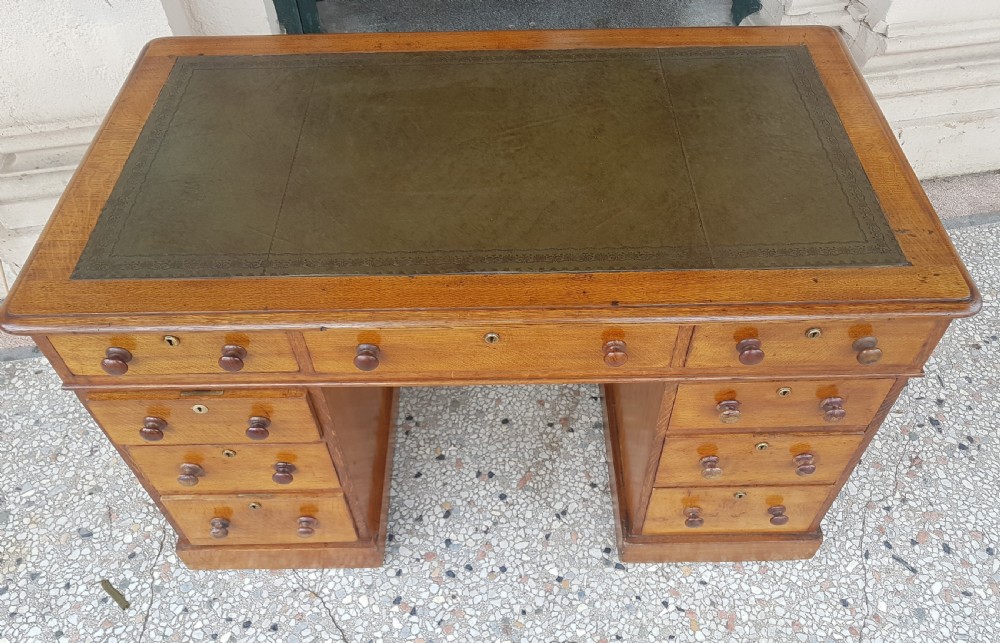 VICTORIAN OAK DESK  View II