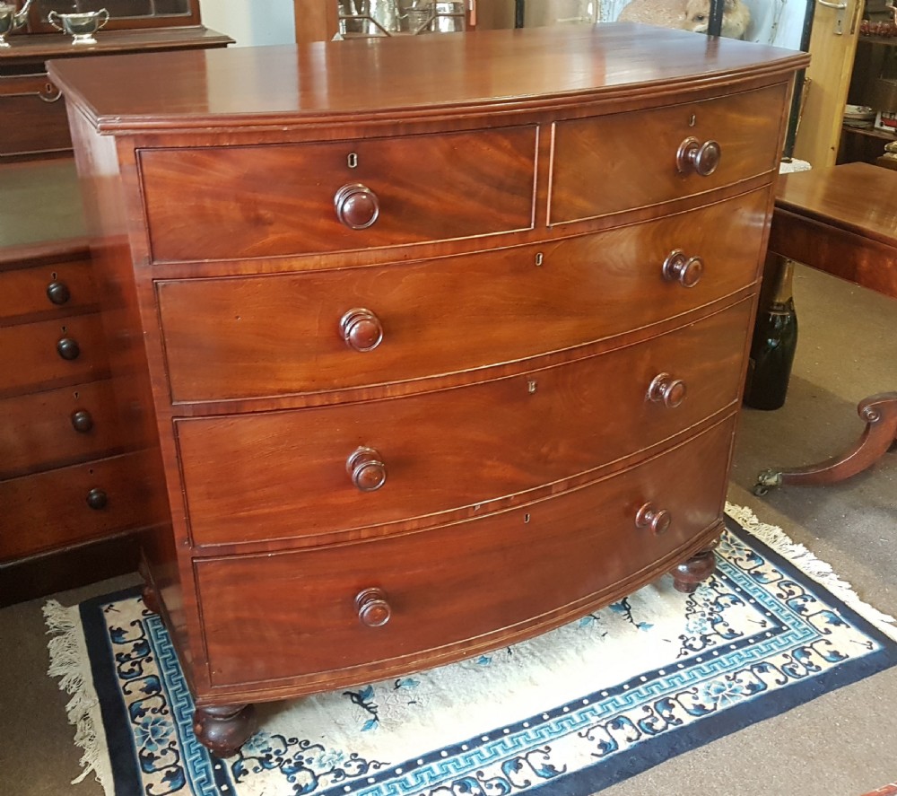 ANTIQUE BOW FRONTED CHEST OF DRAWERS 
