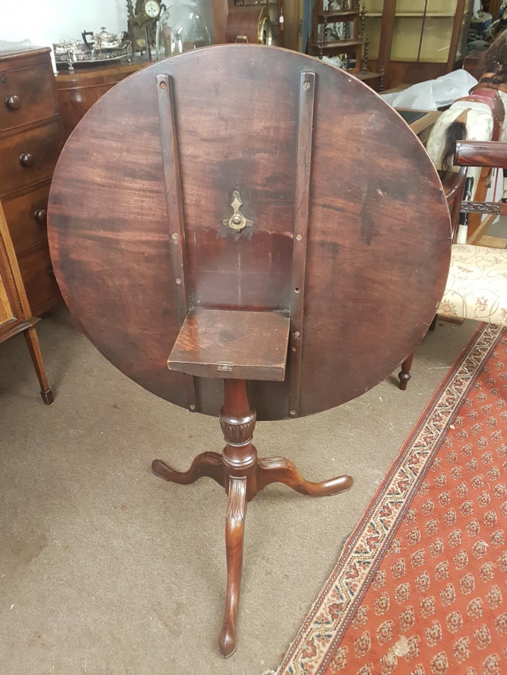 GEORGIAN TILT TOP TABLE View V