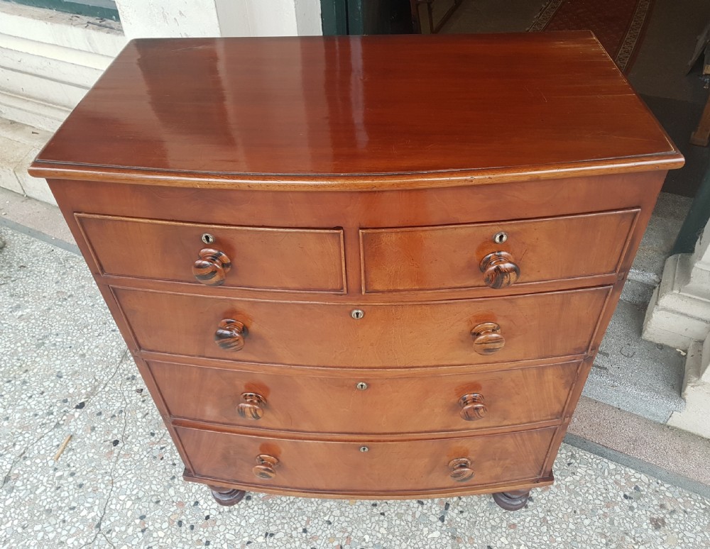 VICTORIAN BOW FRONTED CHEST OF DRAWERS  View V