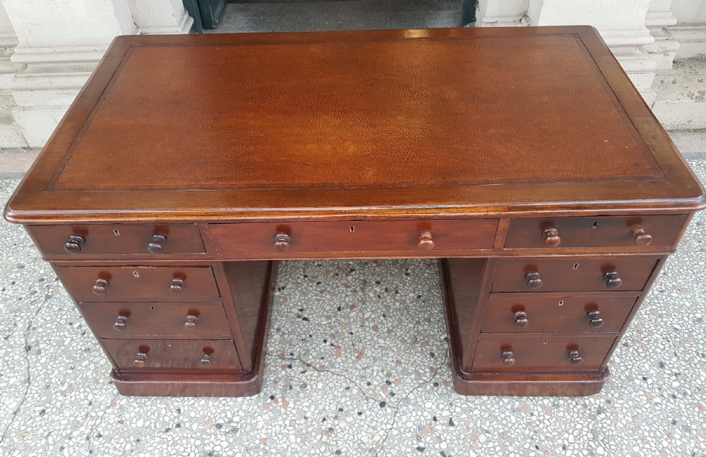 ANTIQUE PEDESTAL DESK View II