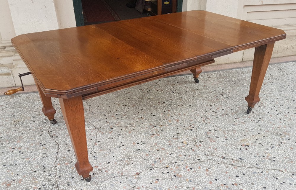 ANTIQUE OAK DINING   TABLE  View VI