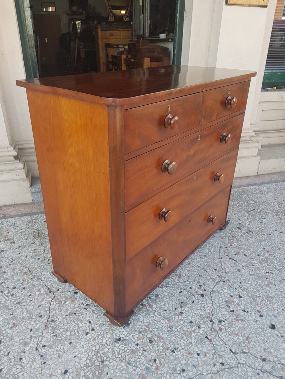 VICTORIAN CHEST OF DRAWERS  View III