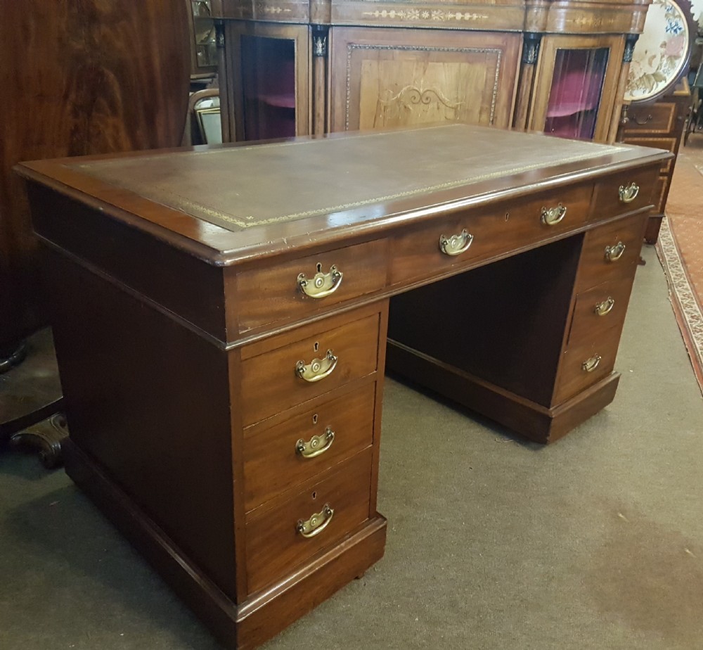 ANTIQUE PEDESTAL DESK View II