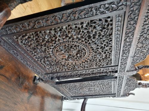 19TH CENTURY BURMESE ANGLO INDIAN CARVED BENCH CHAIR - ADDITIONAL PHOTO 8