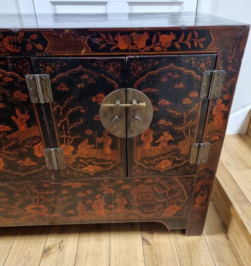19TH CENTURY CHINESE LACQUERED CABINET SIDEBOARD - ADDITIONAL PHOTO 4