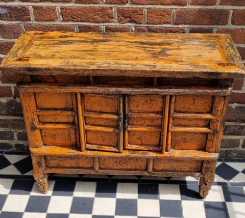 19TH CENTURY CHINESE LACQUERED CABINET - ADDITIONAL PHOTO 3