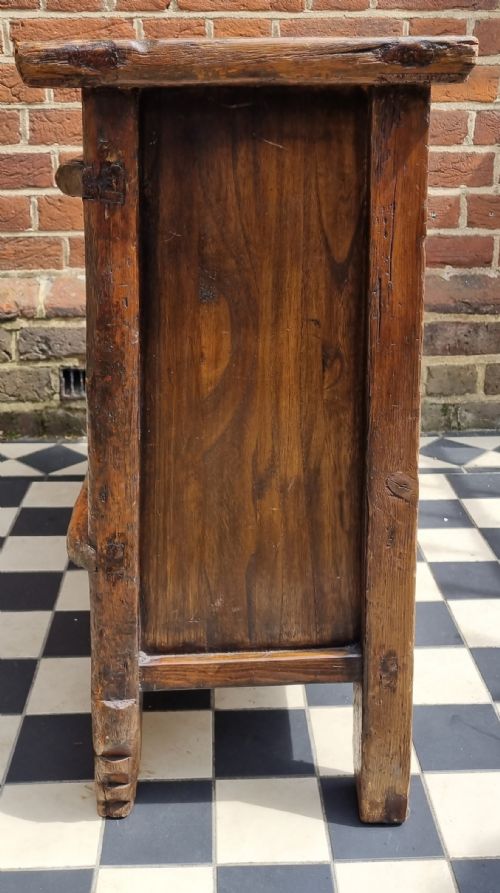 19TH CENTURY CHINESE LACQUERED CABINET - ADDITIONAL PHOTO 5