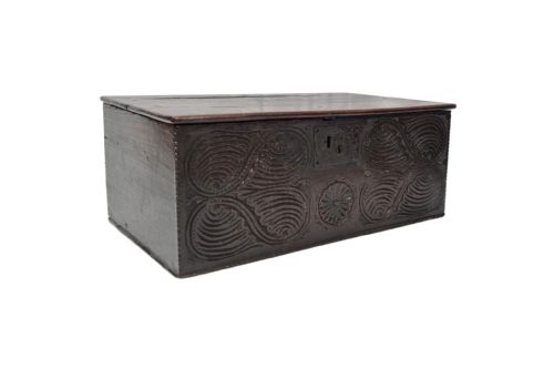 17TH CENTURY CARVED OAK BIBLE BOX - ADDITIONAL PHOTO 2