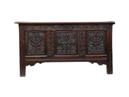 carved oak coffer late 17th early 18th century - CATEGORY: ANTIQUE CHESTS - DATED 1700