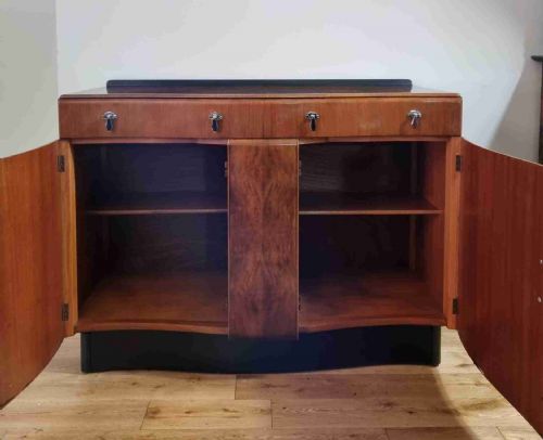ART DECO WALNUT SIDEBOARD - ADDITIONAL PHOTO 5