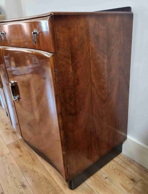 ART DECO WALNUT SIDEBOARD - ADDITIONAL PHOTO 4