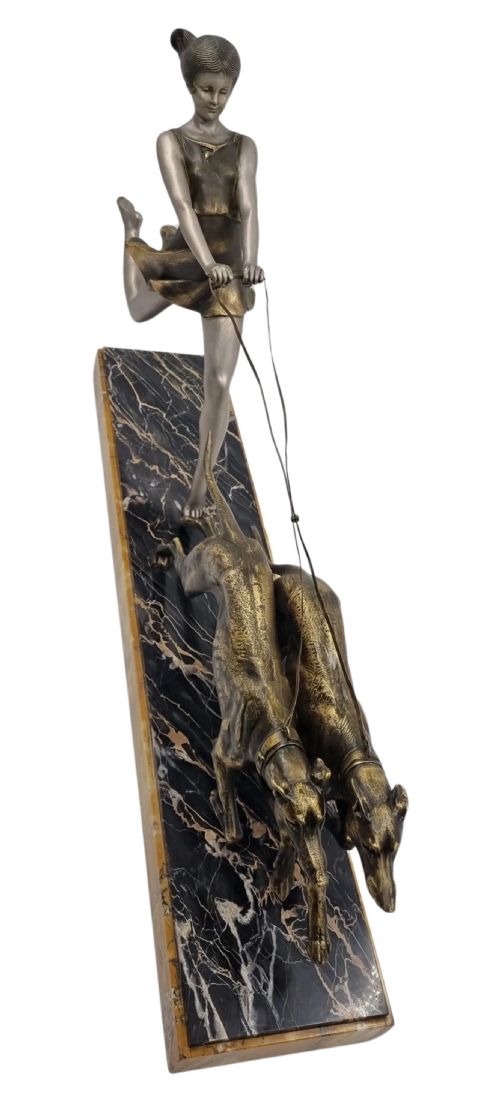 ART DECO SCULPTURE YOUNG GIRL RUNNING WITH GREYHOUNDS SIGNED GEO MAXIM - ADDITIONAL PHOTO 3