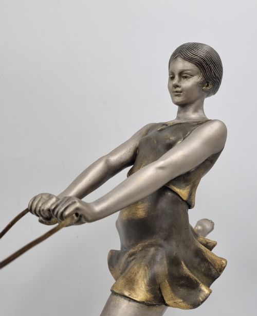 ART DECO SCULPTURE YOUNG GIRL RUNNING WITH GREYHOUNDS SIGNED GEO MAXIM - ADDITIONAL PHOTO 11