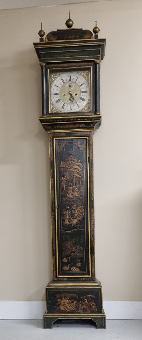 18TH CENTURY LACQUERED JAPANNED LONGCASE CLOCK FROM LONDON CIRCA 1740 - ADDITIONAL PHOTO 3