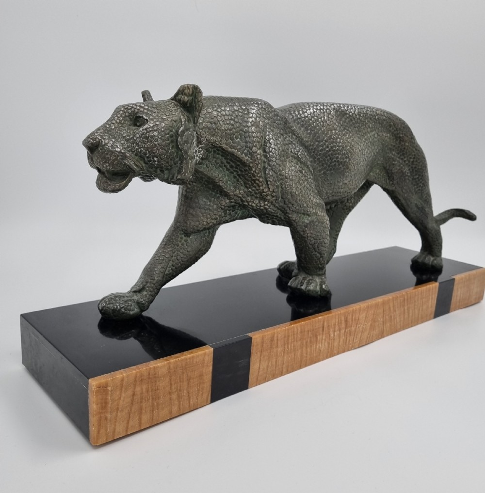 Art Deco Sculpture - Panther View IV