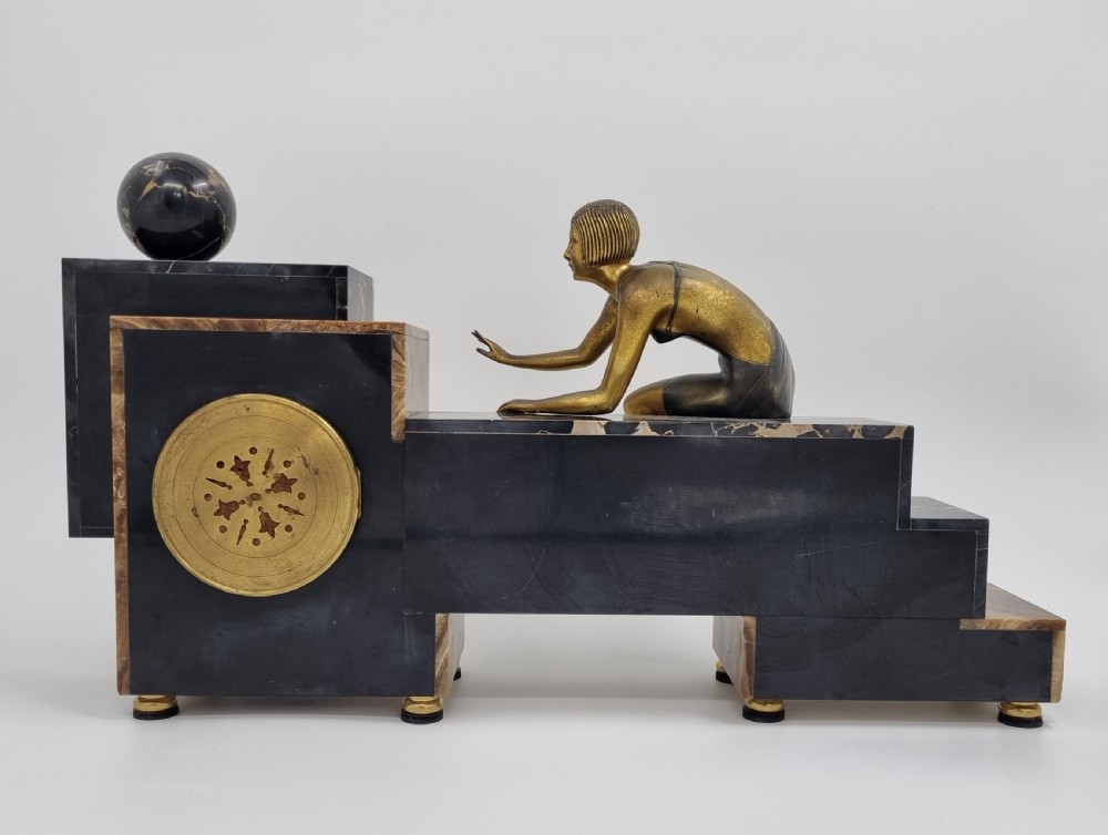 Art deco Cubist Design Clock Set with Bronze Figure of a Lady View VII