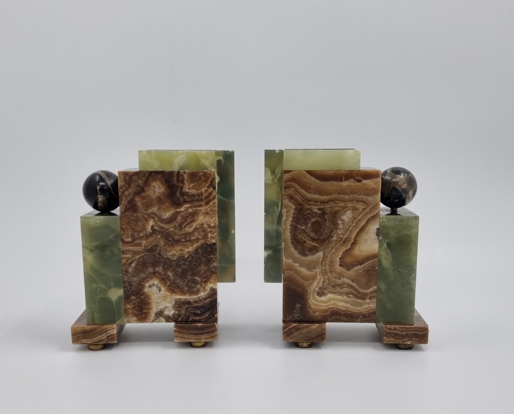 Art deco Cubist Design Clock Set with Bronze Figure of a Lady View X