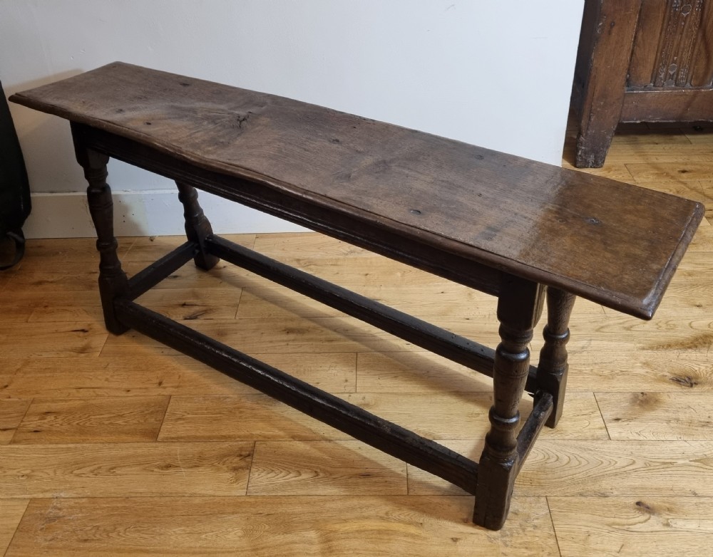 Early 17th Century Oak Bench 1630 - 1640 View XI
