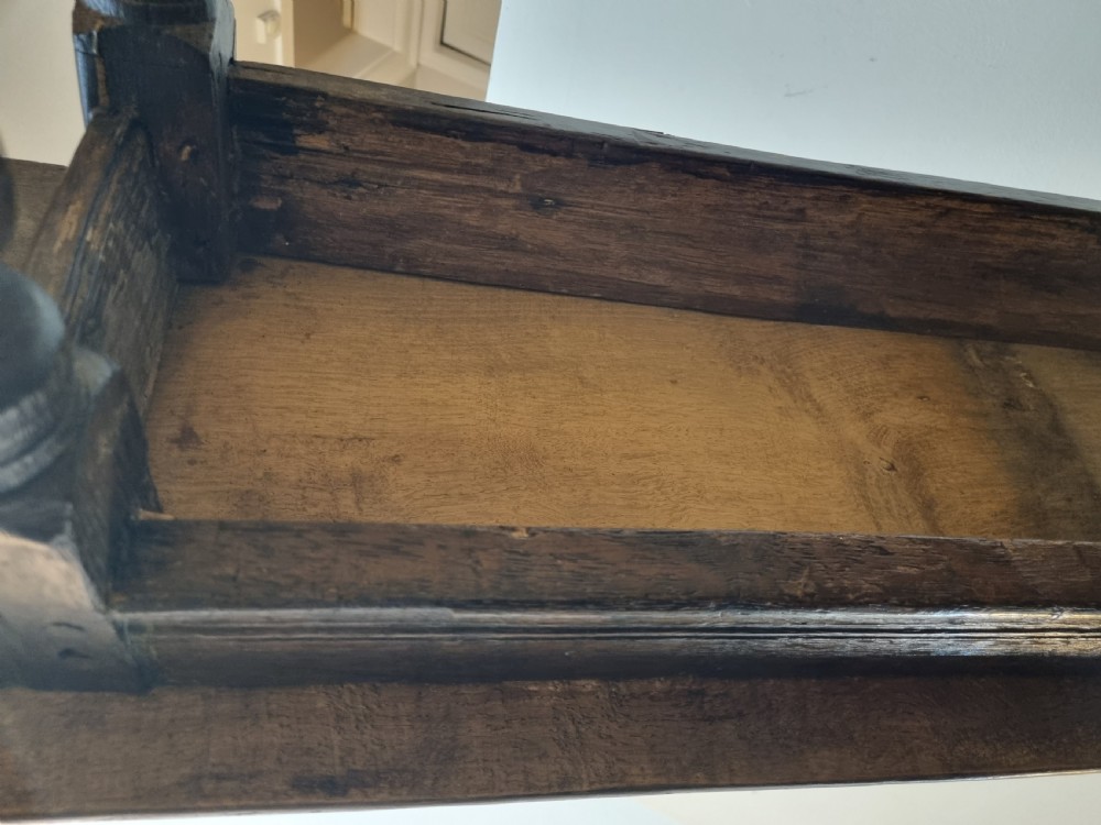 Early 17th Century Oak Bench 1630 - 1640 View XIII