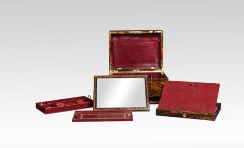 fig 1. Coromandel ladies travelling dressing table box by Halstaff & Hannaford
