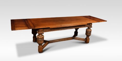fig 1. Impressive Oak Draw Leaf Table of generous proportions