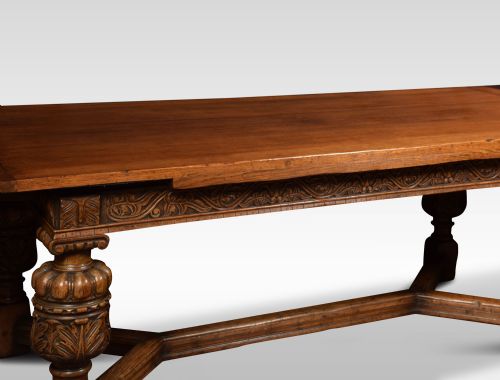 fig 2. Impressive Oak Draw Leaf Table of generous proportions