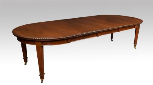 Late 19th Century Mahogany Dining Table