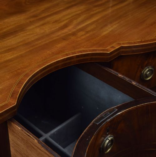 GEORGE III SERPENTINE FRONTED SIDEBOARD - ADDITIONAL PHOTO 5