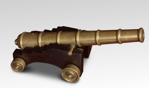 BRONZE DESK TOP MODEL OF A SIGNAL CANNON - ADDITIONAL PHOTO 1