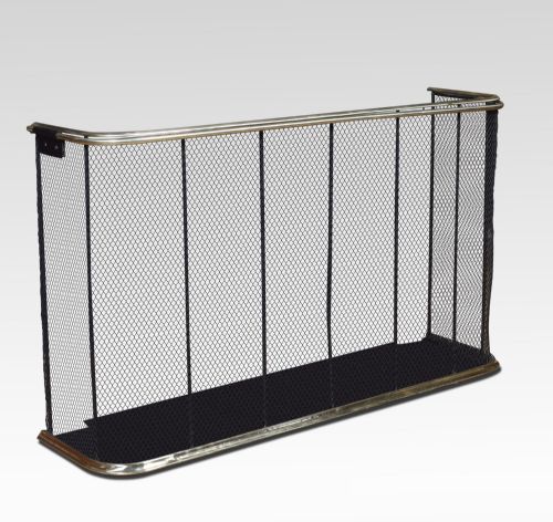 19th Century Nursery Spark Guard